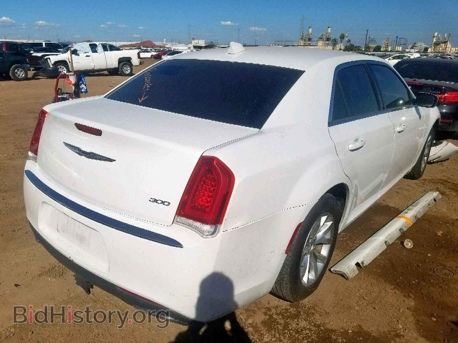 2015 CHRYSLER 300 - VIN: 2C3CCAAG3FH749101 - Фото 4