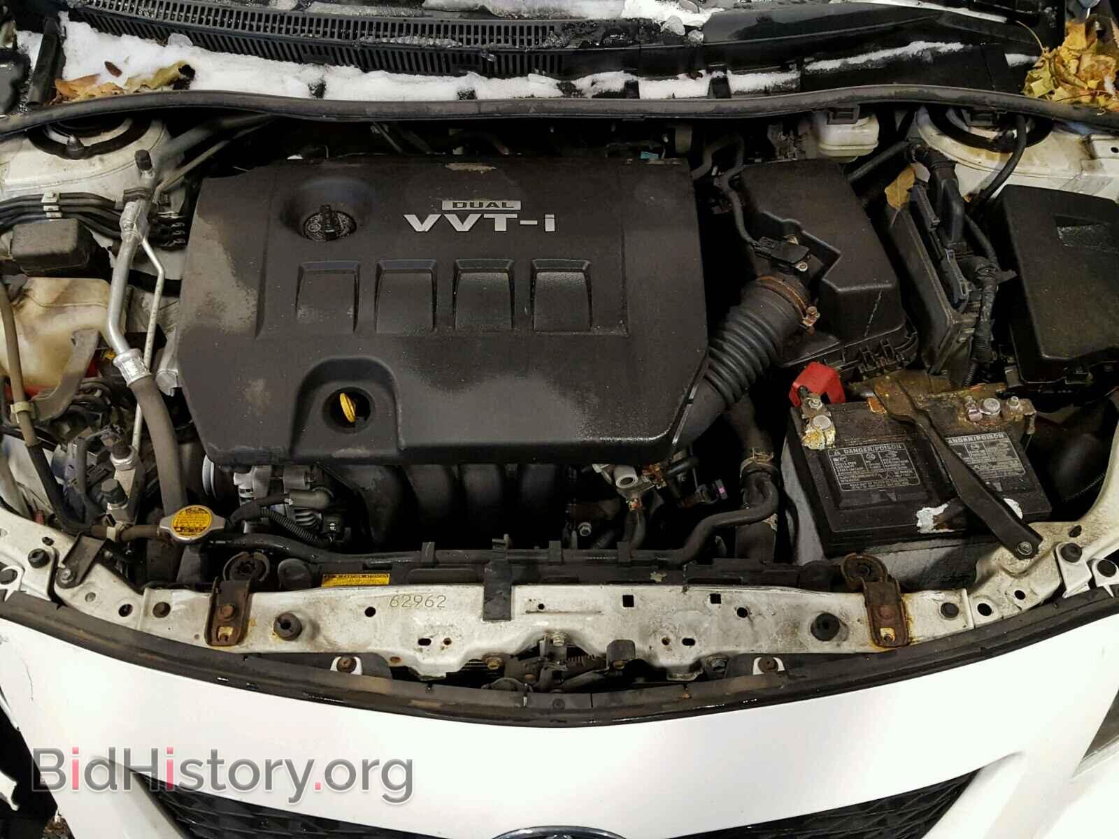 2010 TOYOTA COROLLA BA - VIN: 2T1BU4EE2AC433013 - Фото 7