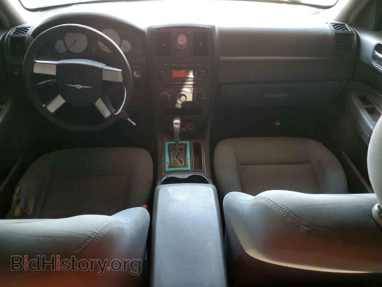 2005 CHRYSLER 300 - VIN: 2C3JA43RX5H556553 - Фото 8