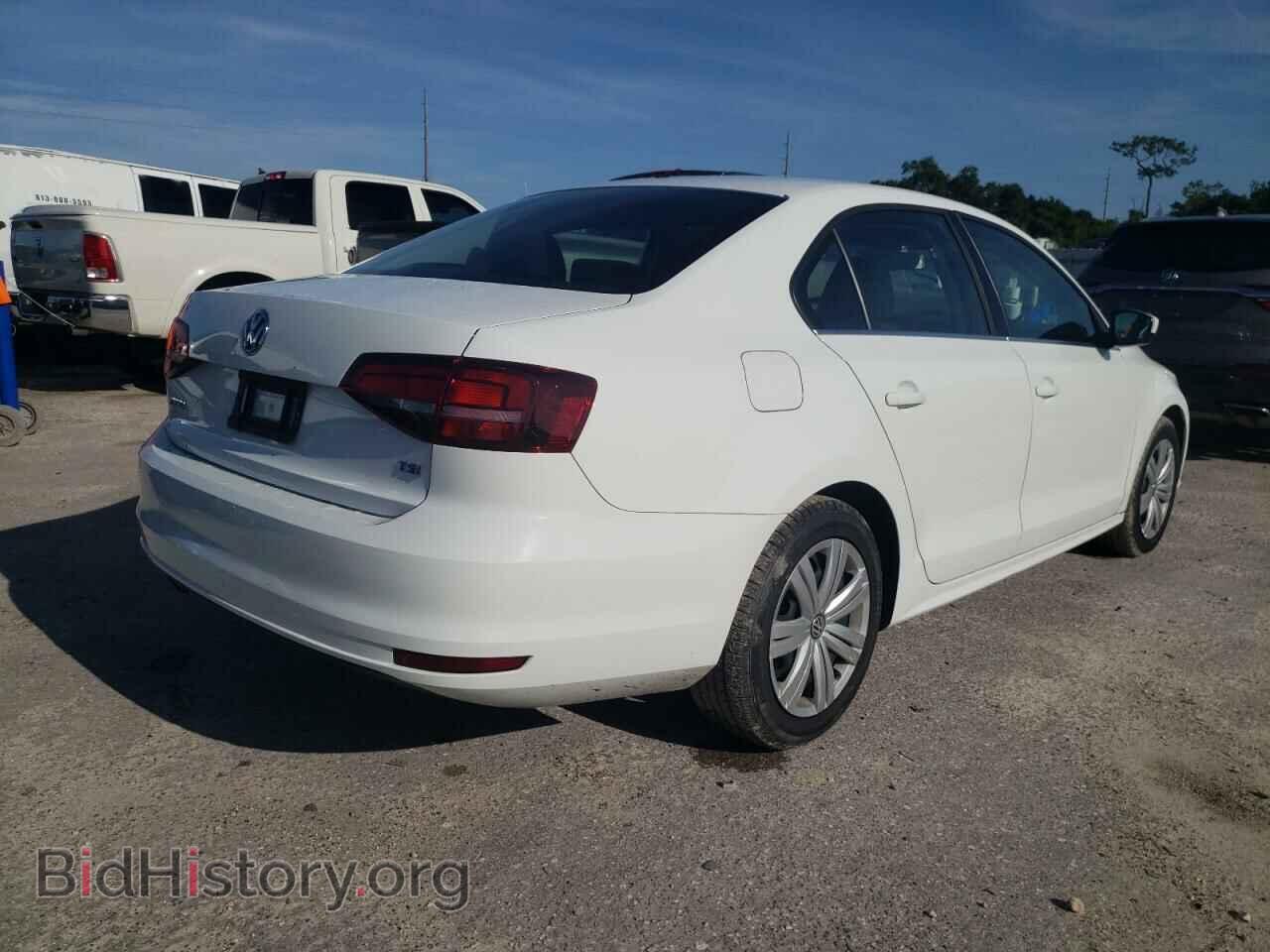 2017 VOLKSWAGEN JETTA - VIN: 3VW2B7AJ0HM392132 - Фото 4
