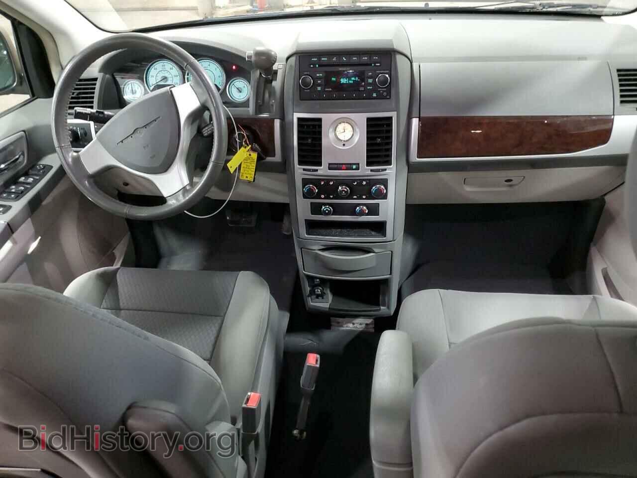 2010 CHRYSLER MINIVAN - VIN: 2A4RR5D19AR282721 - Фото 8