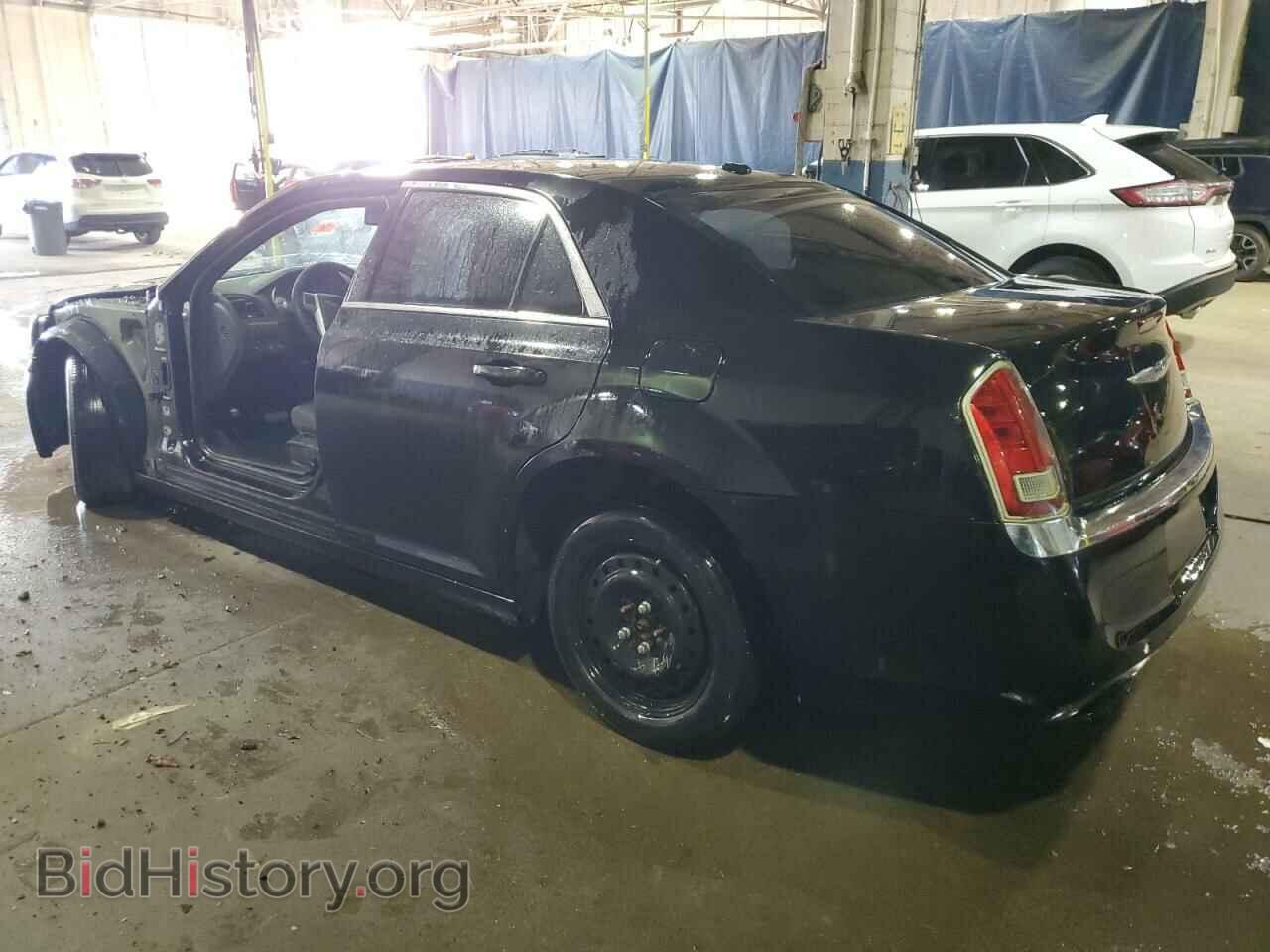 2014 CHRYSLER 300 - VIN: 2C3CCAAG6EH264935 - Фото 2
