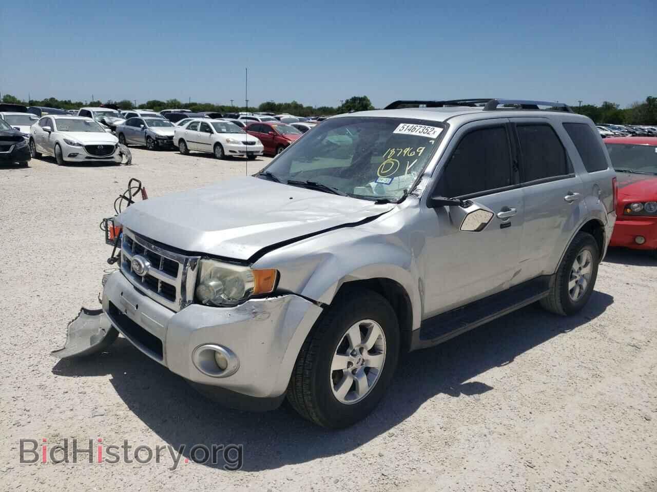 2011 FORD ESCAPE - VIN: 1FMCU0E71BKA14158 - Фото 2