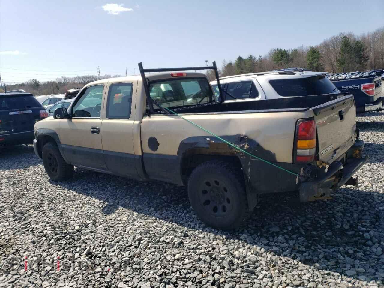 2005 GMC SIERRA - VIN: 1GTEK19V25E336506 - Фото 2