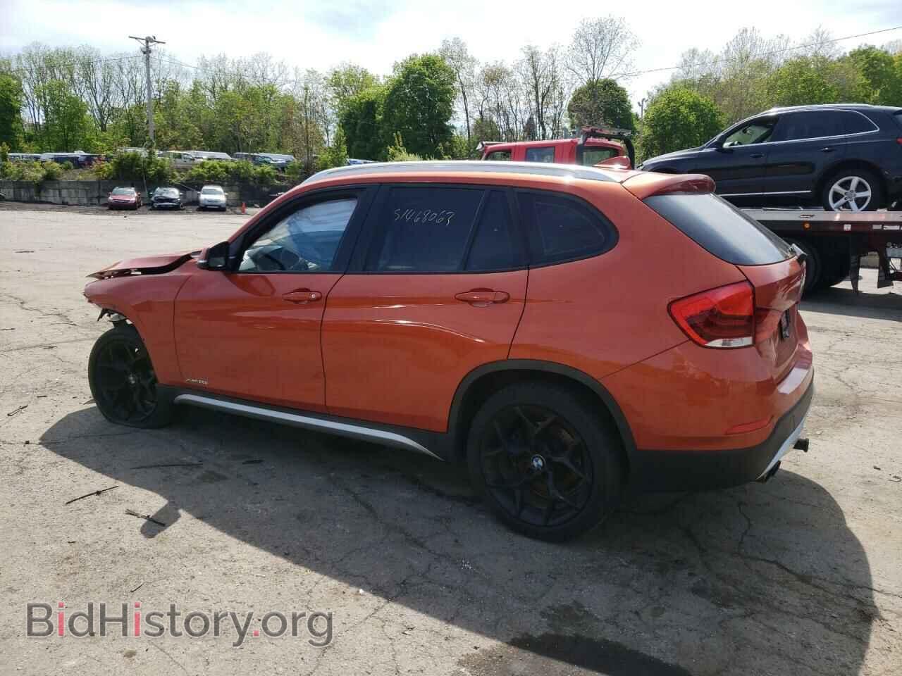 2013 BMW X1 - VIN: WBAVL1C50DVR86792 - Фото 2