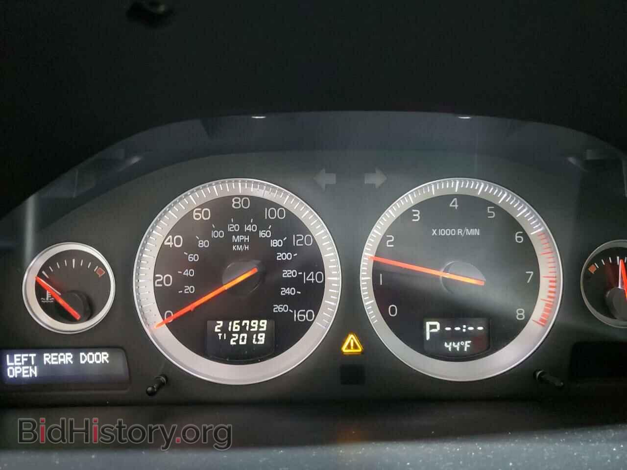 2014 VOLVO XC90 - VIN: YV4952CZ8E1699486 - Фото 9