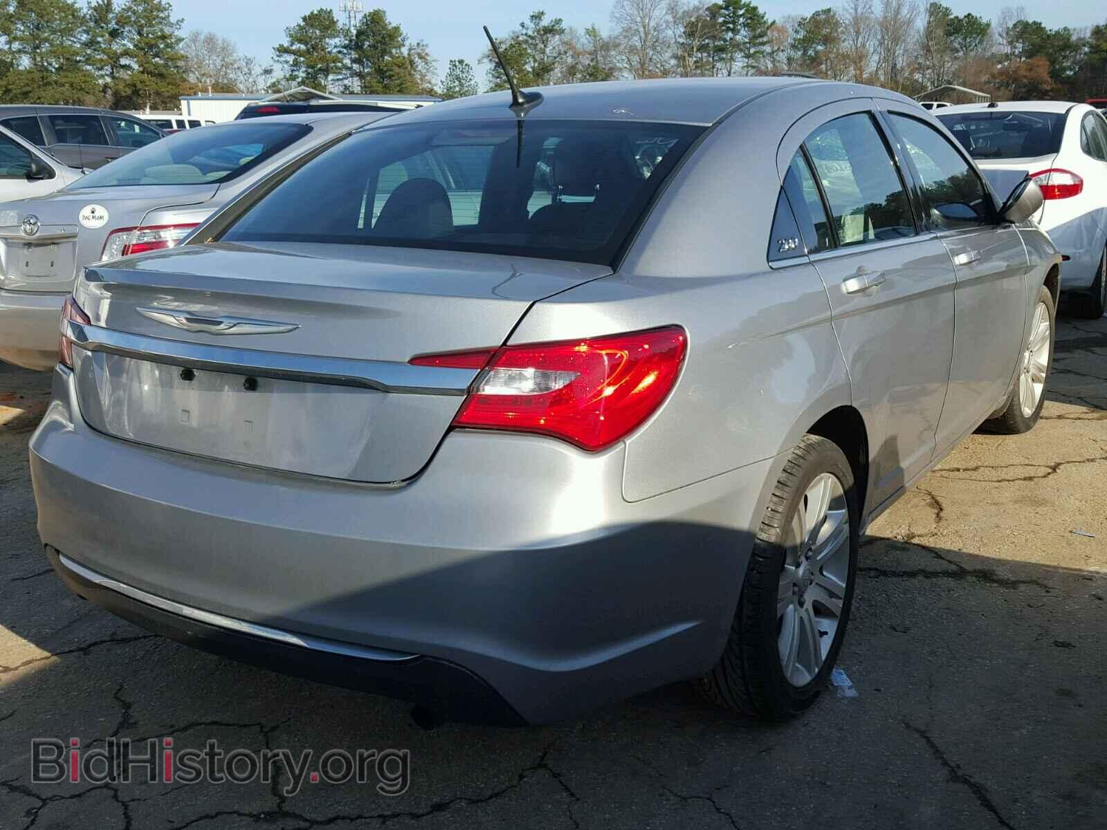 2013 CHRYSLER 200 - VIN: 1C3CCBBB2DN629383 - Фото 4