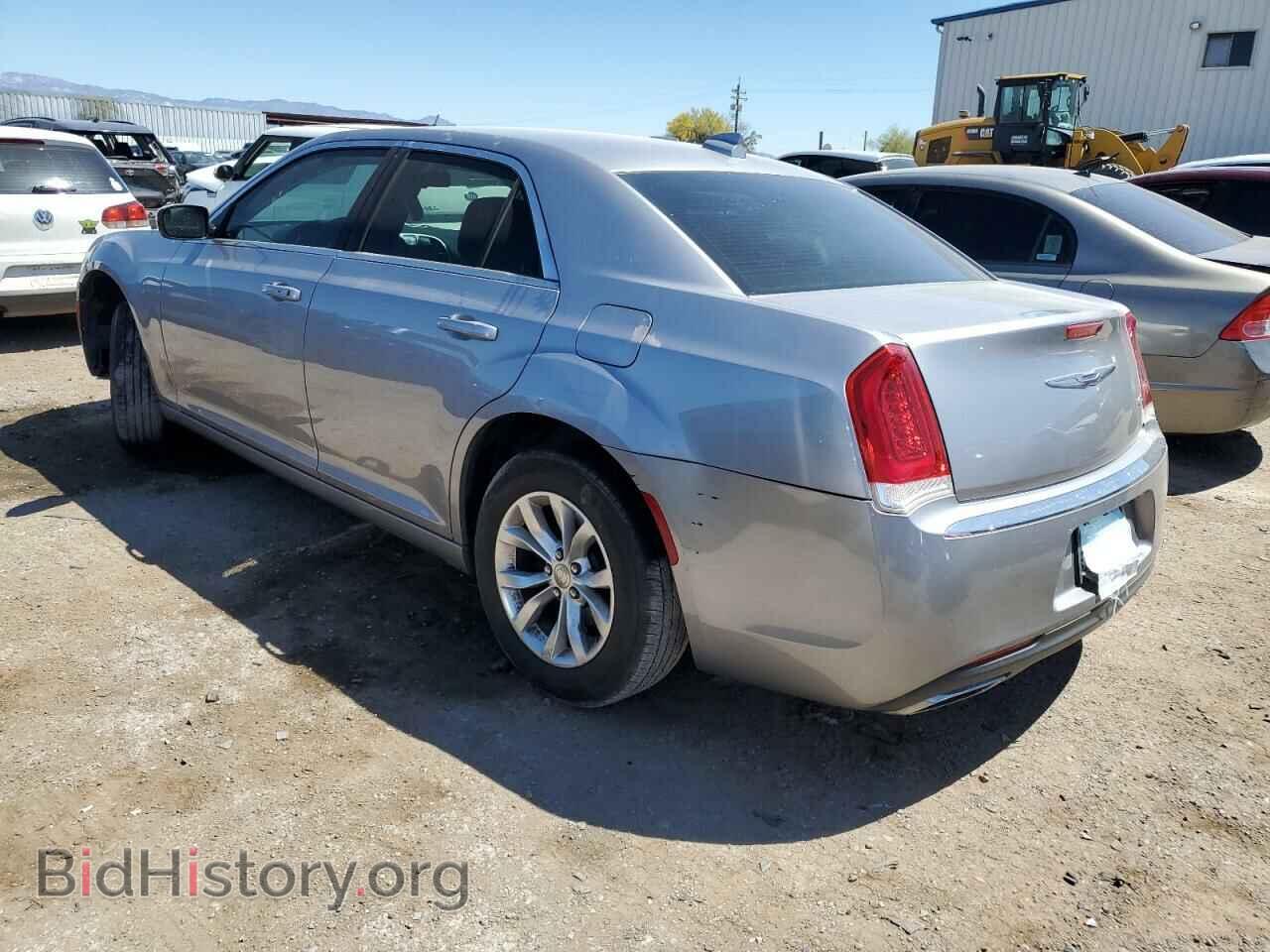 2015 CHRYSLER 300 - VIN: 2C3CCAAG0FH814213 - Фото 2