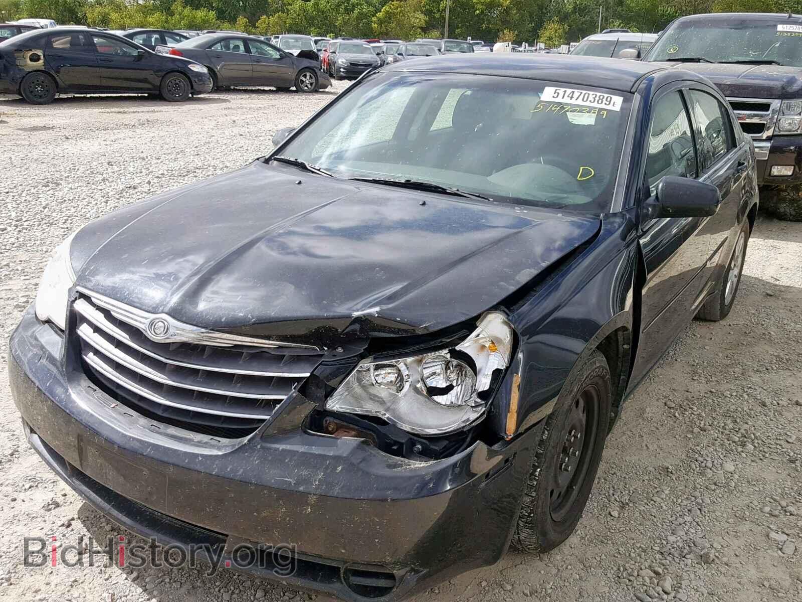 2010 CHRYSLER SEBRING - VIN: 1C3CC4FB8AN192636 - Фото 2