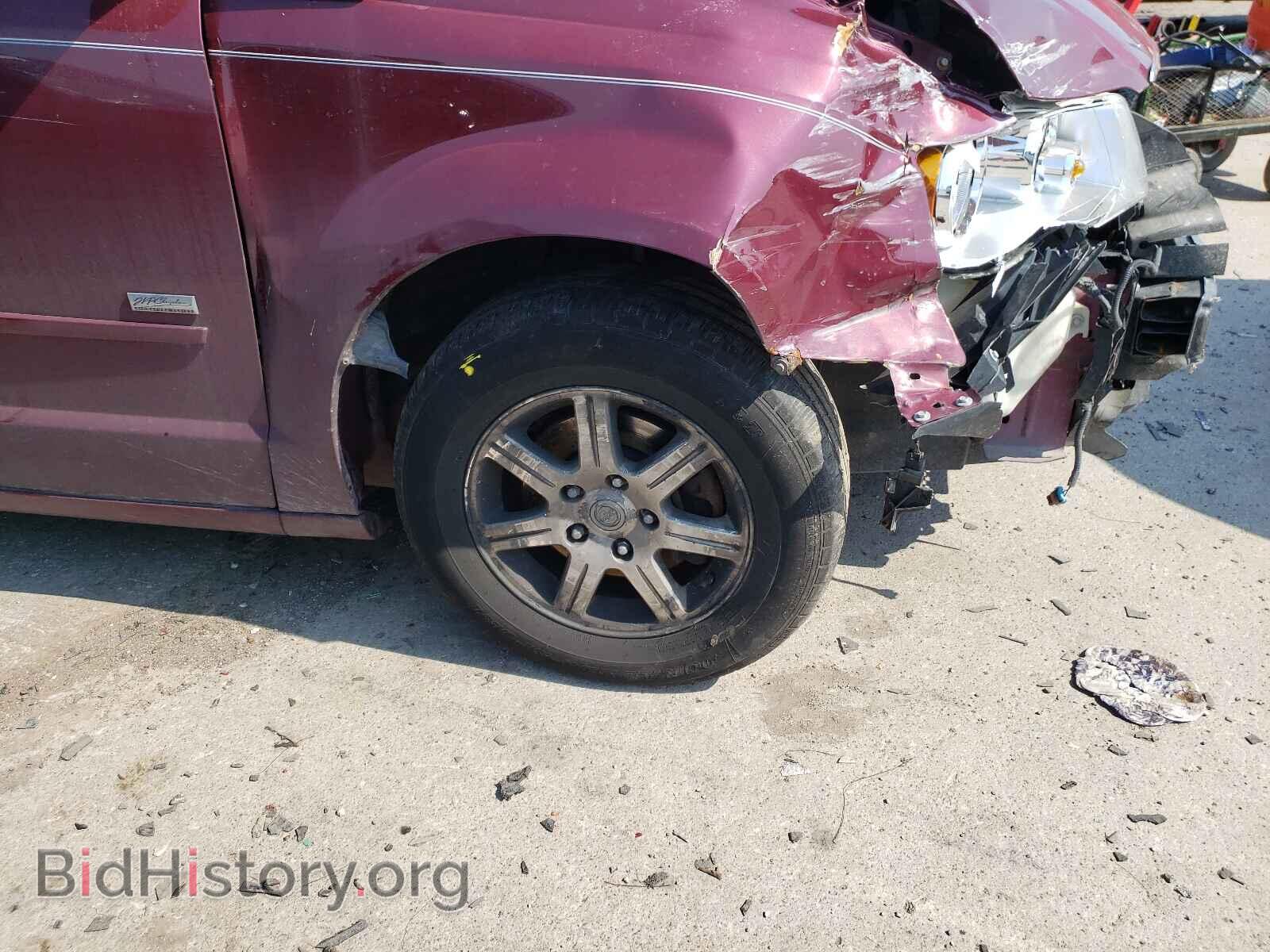 2008 CHRYSLER MINIVAN - VIN: 2A8HR54P58R714200 - Фото 9