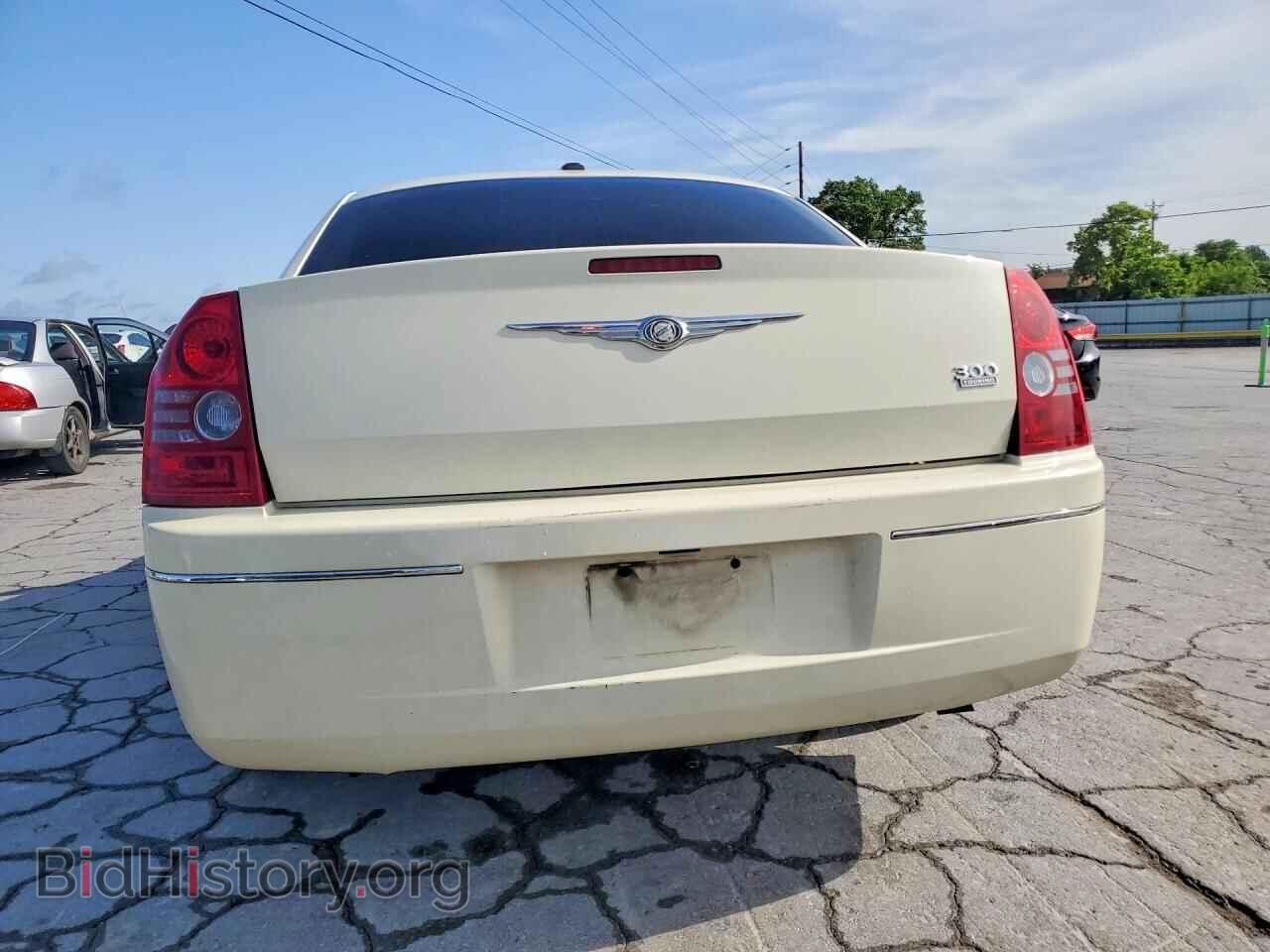 2010 CHRYSLER 300 - VIN: 2C3CA5CV0AH241895 - Фото 6
