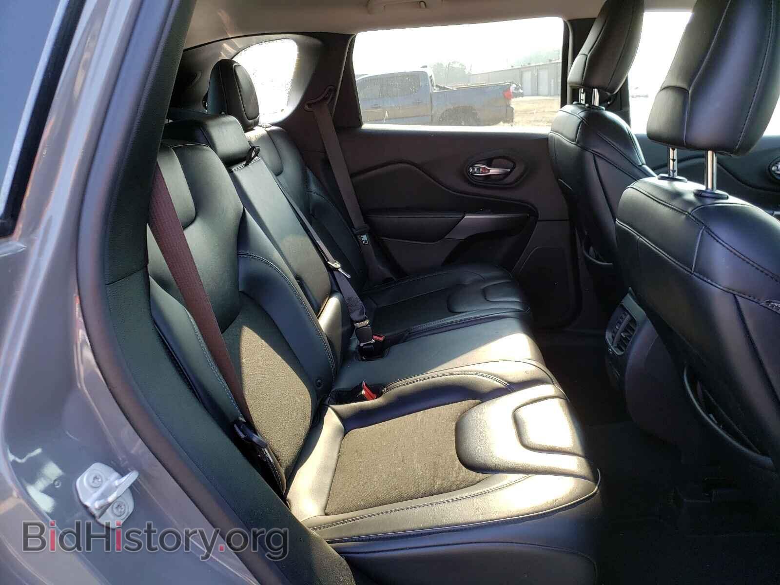 2019 JEEP CHEROKEE - VIN: 1C4PJLLB3KD419904 - Фото 6