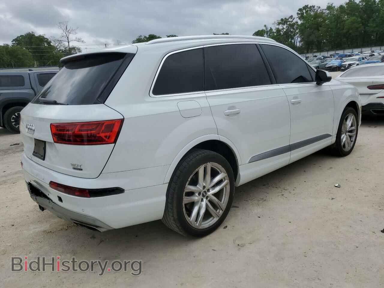 2017 AUDI Q7 - VIN: WA1VAAF74HD039170 - Фото 3