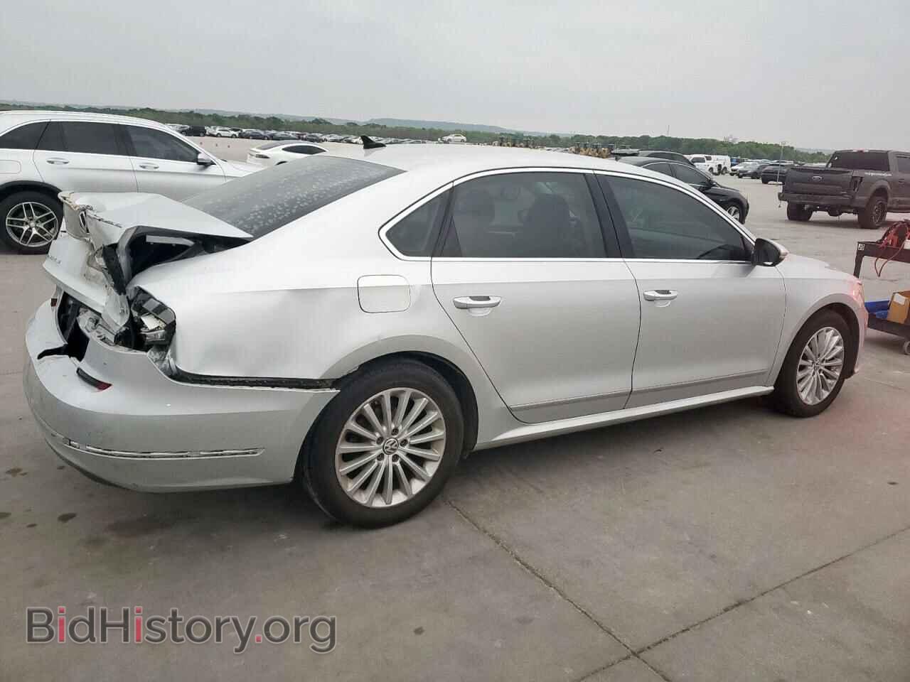 2017 VOLKSWAGEN PASSAT - VIN: 1VWBT7A33HC031008 - Фото 3