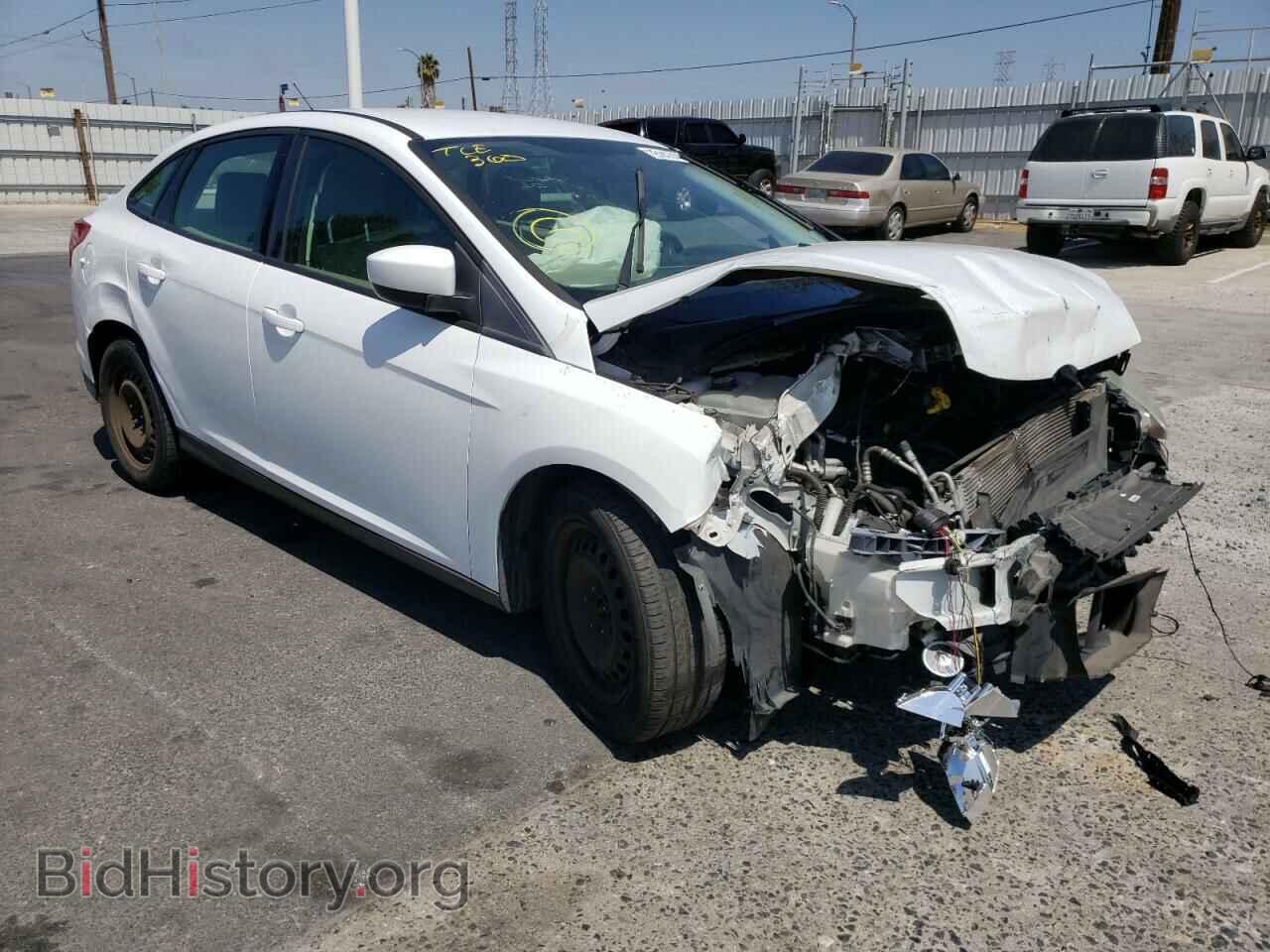 Photo 1FAHP3F26CL161440 - FORD FOCUS 2012