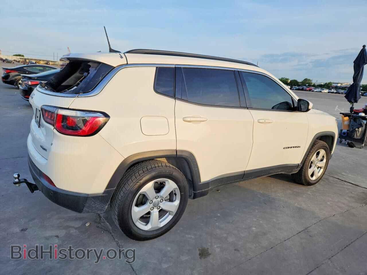 2018 JEEP COMPASS - VIN: 3C4NJDBB2JT337105 - Фото 3
