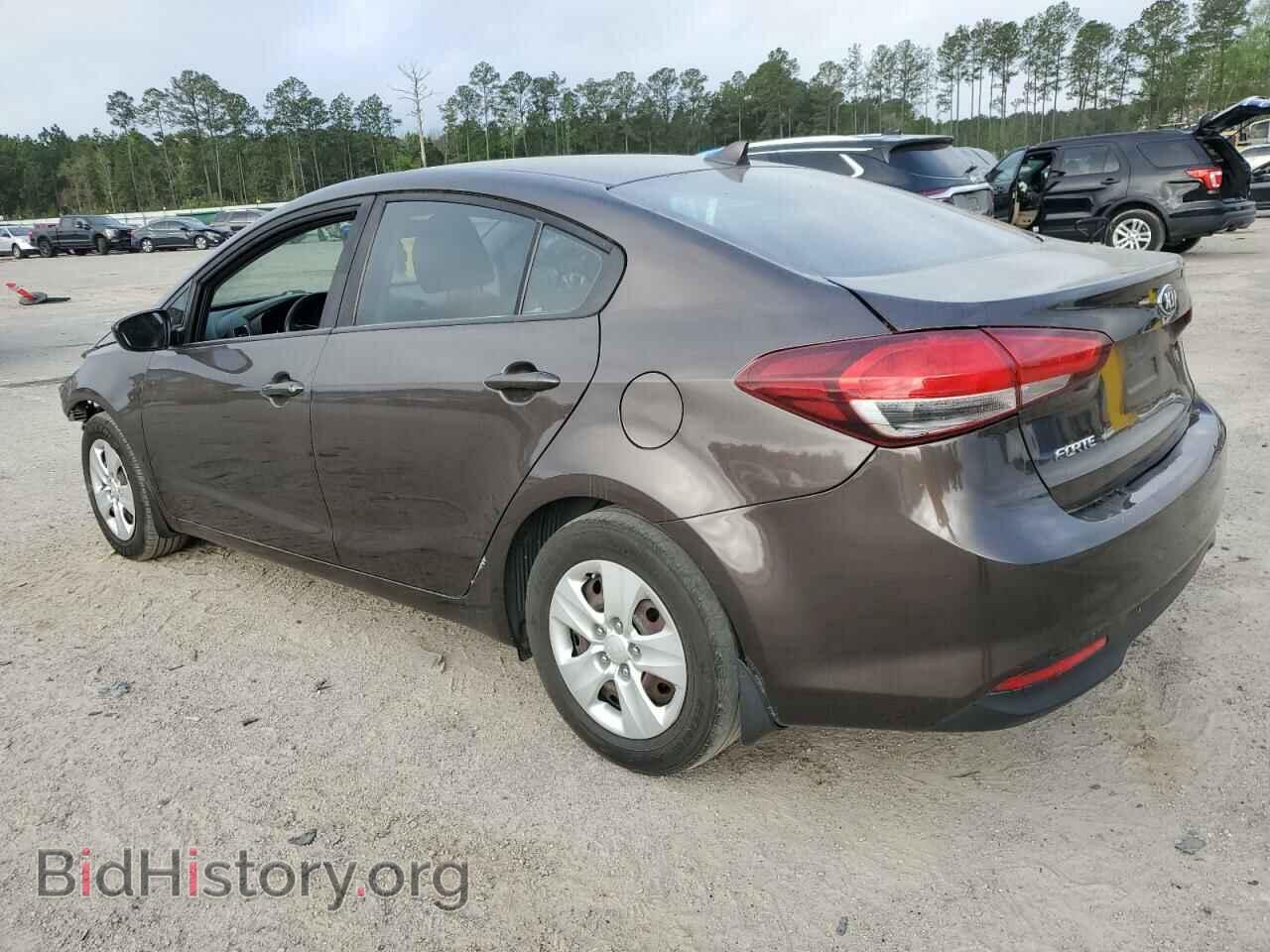 2017 KIA FORTE - VIN: 3KPFK4A77HE135437 - Фото 2