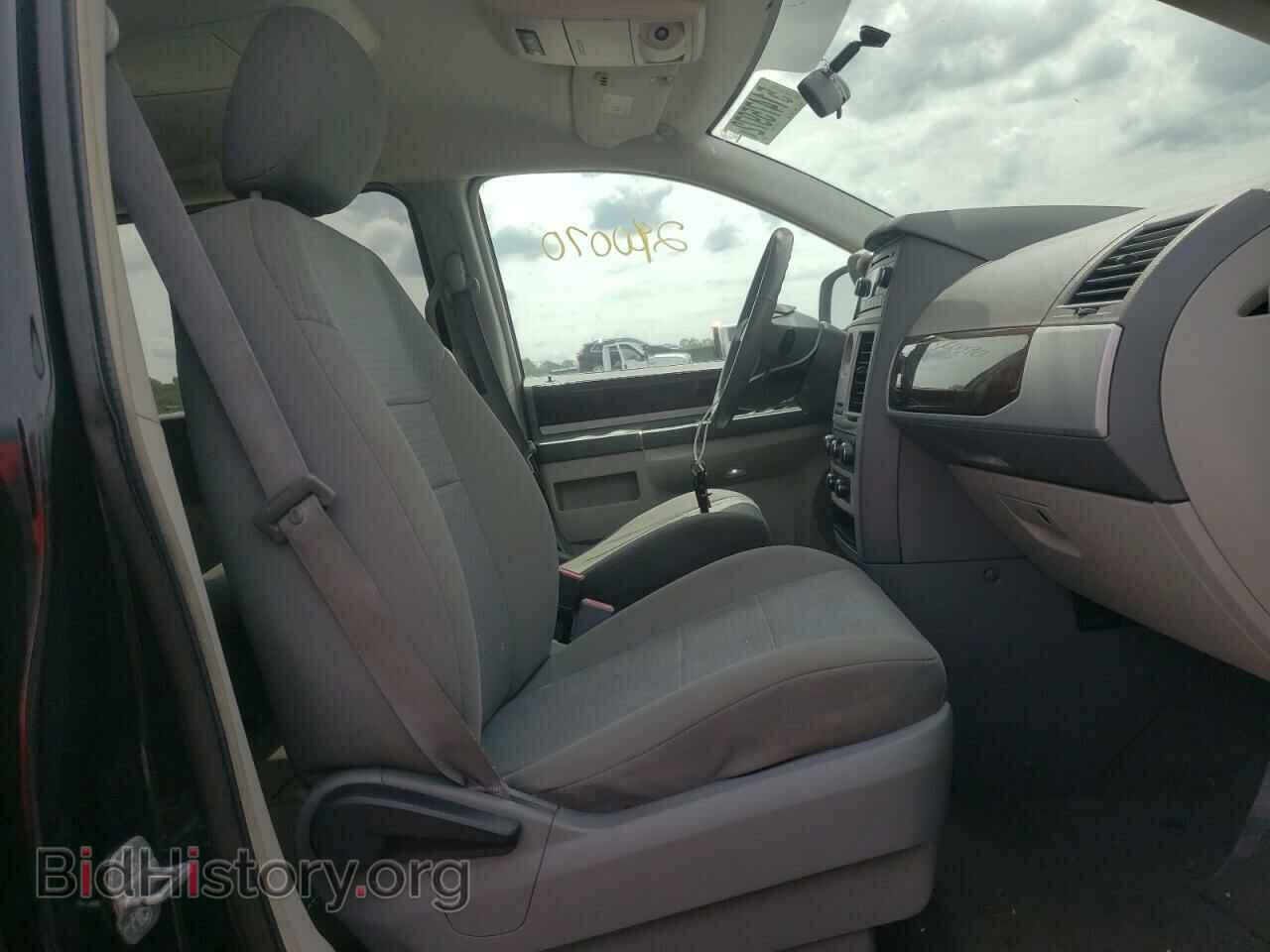 2010 CHRYSLER MINIVAN - VIN: 2A4RR5D10AR192843 - Фото 5