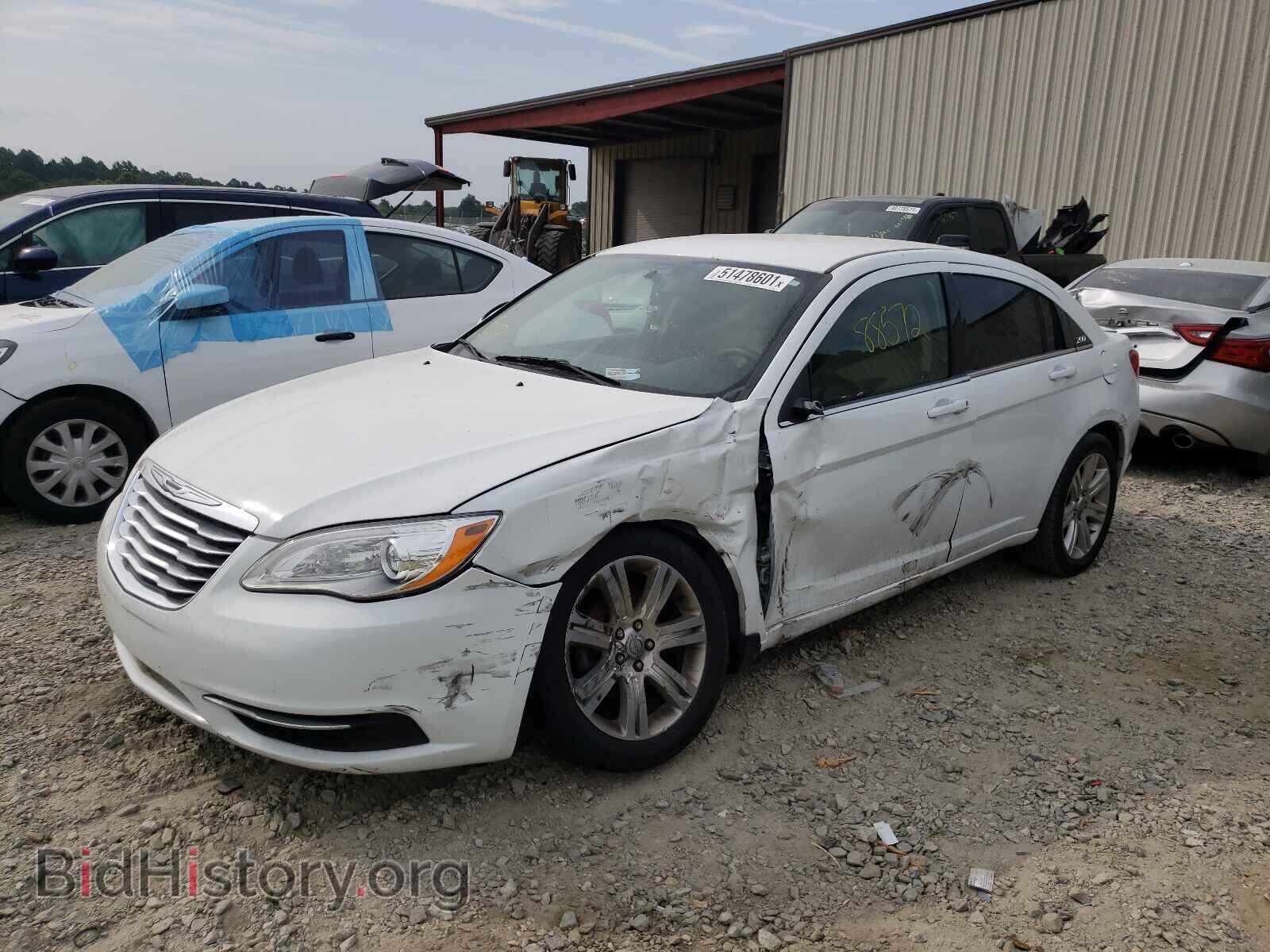 2013 CHRYSLER 200 - VIN: 1C3CCBBB8DN500502 - Фото 2
