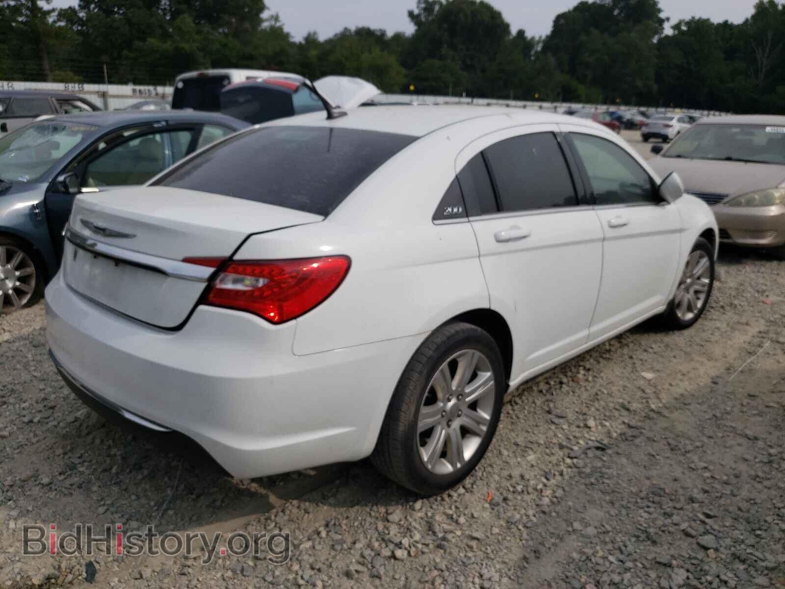 2013 CHRYSLER 200 - VIN: 1C3CCBBB8DN500502 - Фото 4