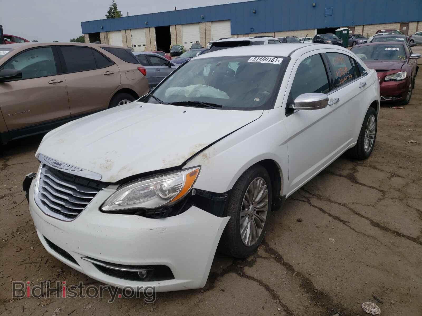 2012 CHRYSLER 200 - VIN: 1C3CCBCG2CN326449 - Фото 2