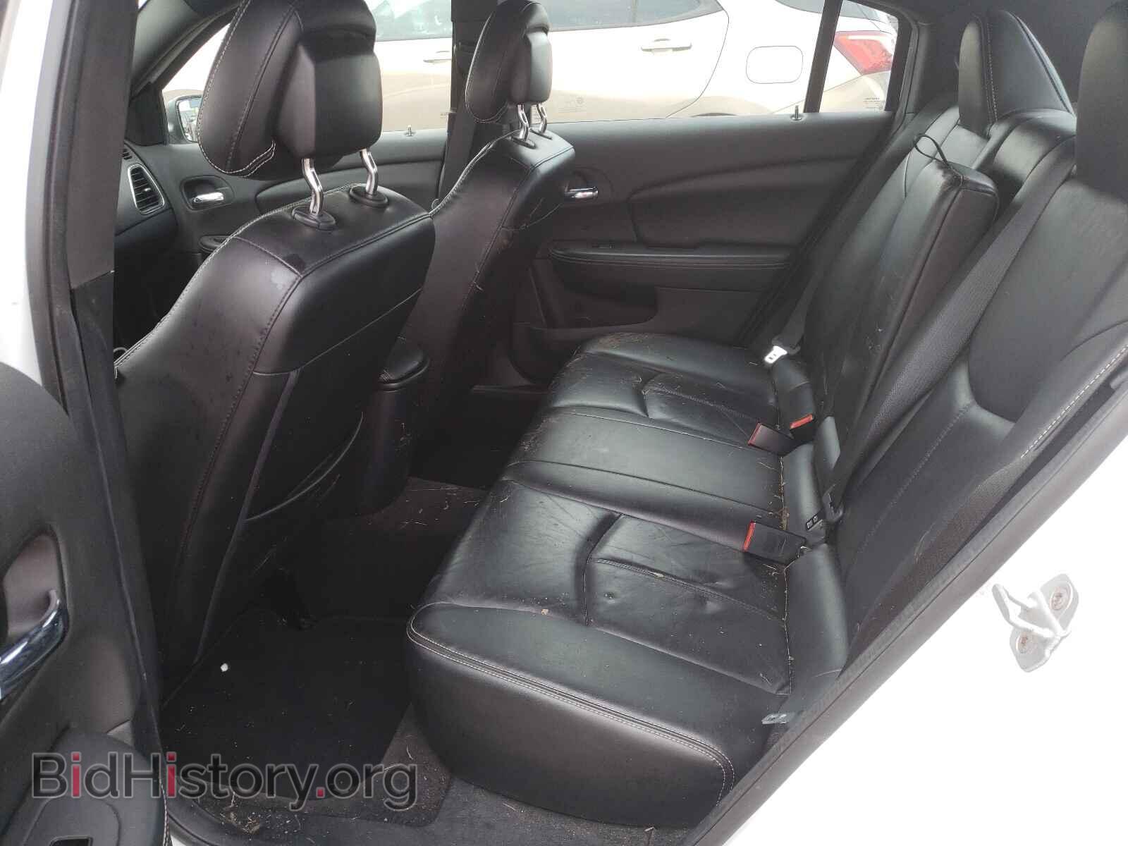 2012 CHRYSLER 200 - VIN: 1C3CCBCG2CN326449 - Фото 6