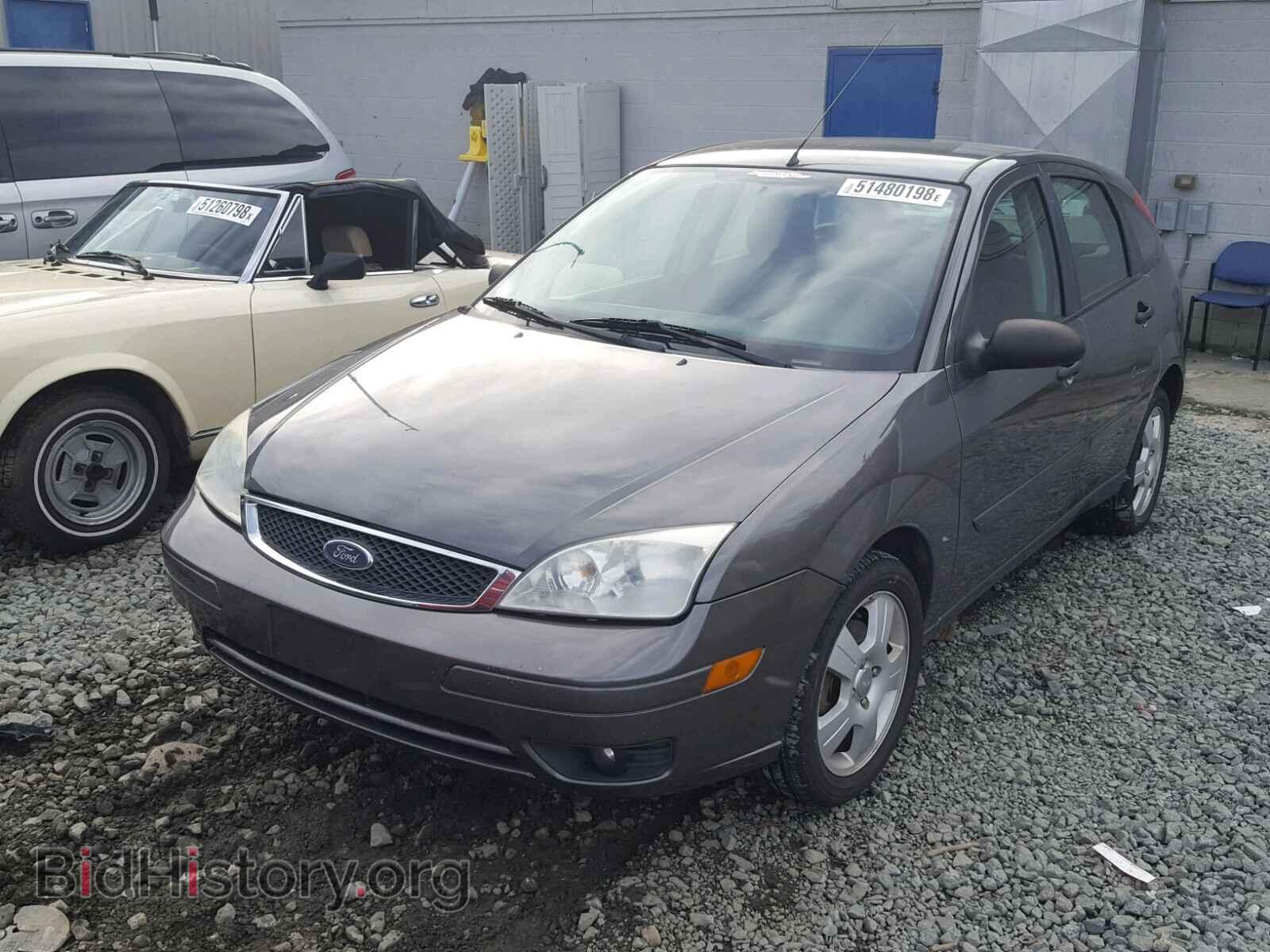 2005 FORD FOCUS - VIN: 3FAFP37N95R132387 - Фото 2