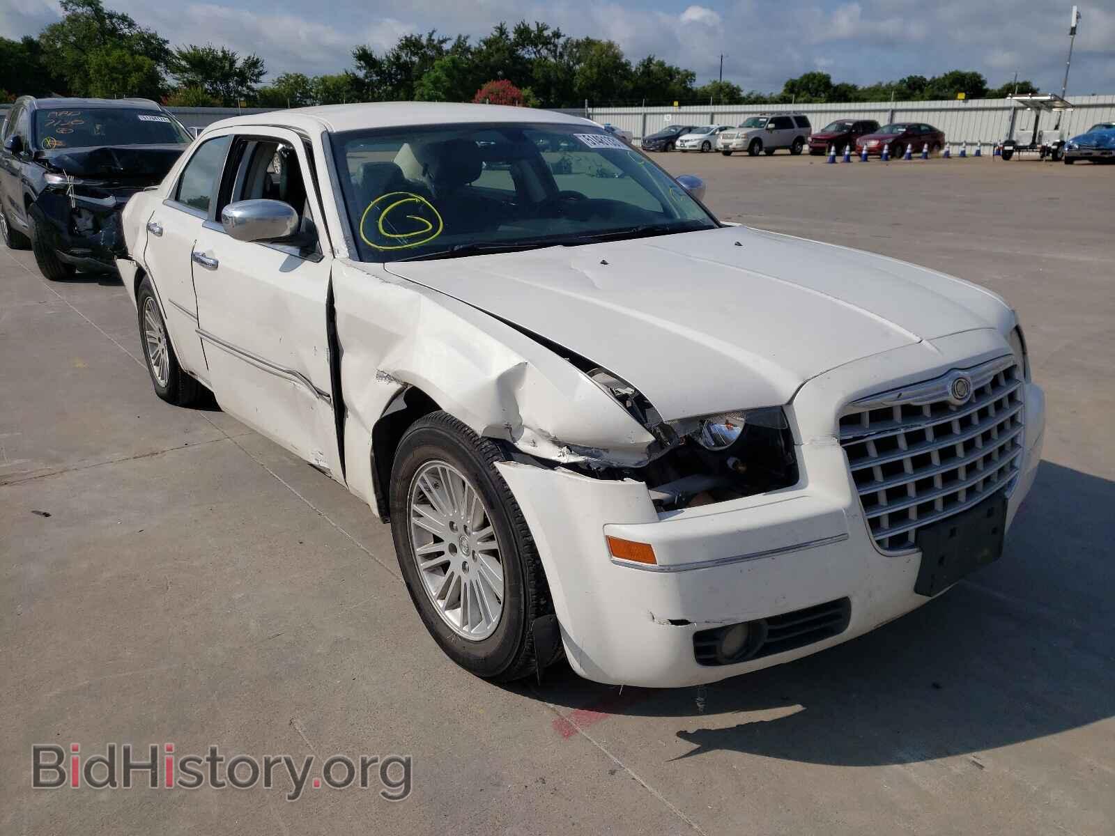 Photo 2C3CA5CV2AH167329 - CHRYSLER 300 2010
