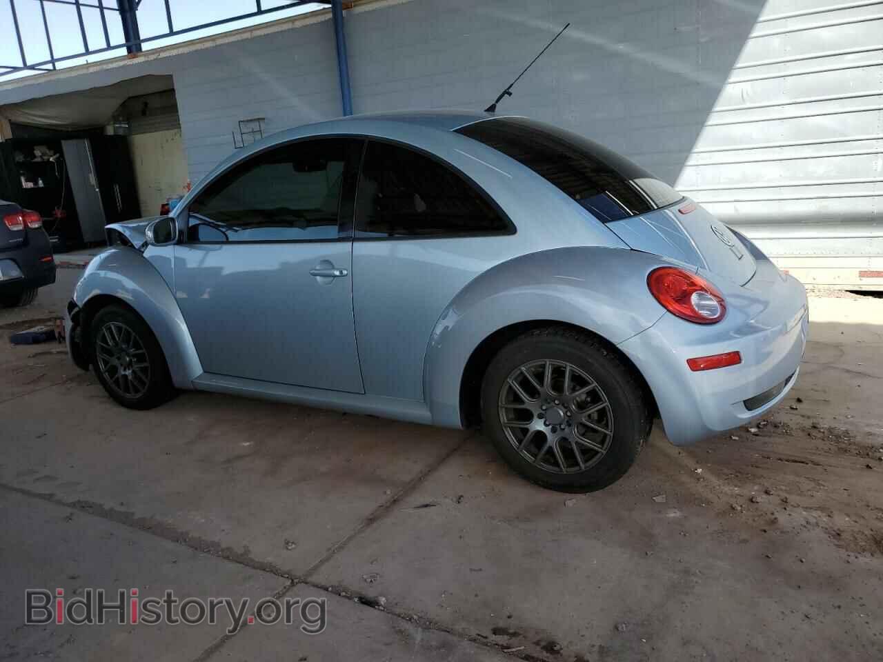 2010 VOLKSWAGEN BEETLE - VIN: 3VWPG3AG0AM014919 - Фото 2