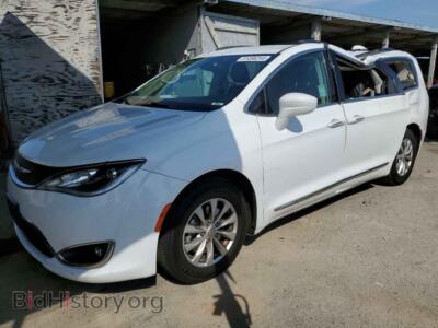 2017 Chrysler PACIFICA Touring L, white — VIN 2C4RC1BG4HR527426, Copart