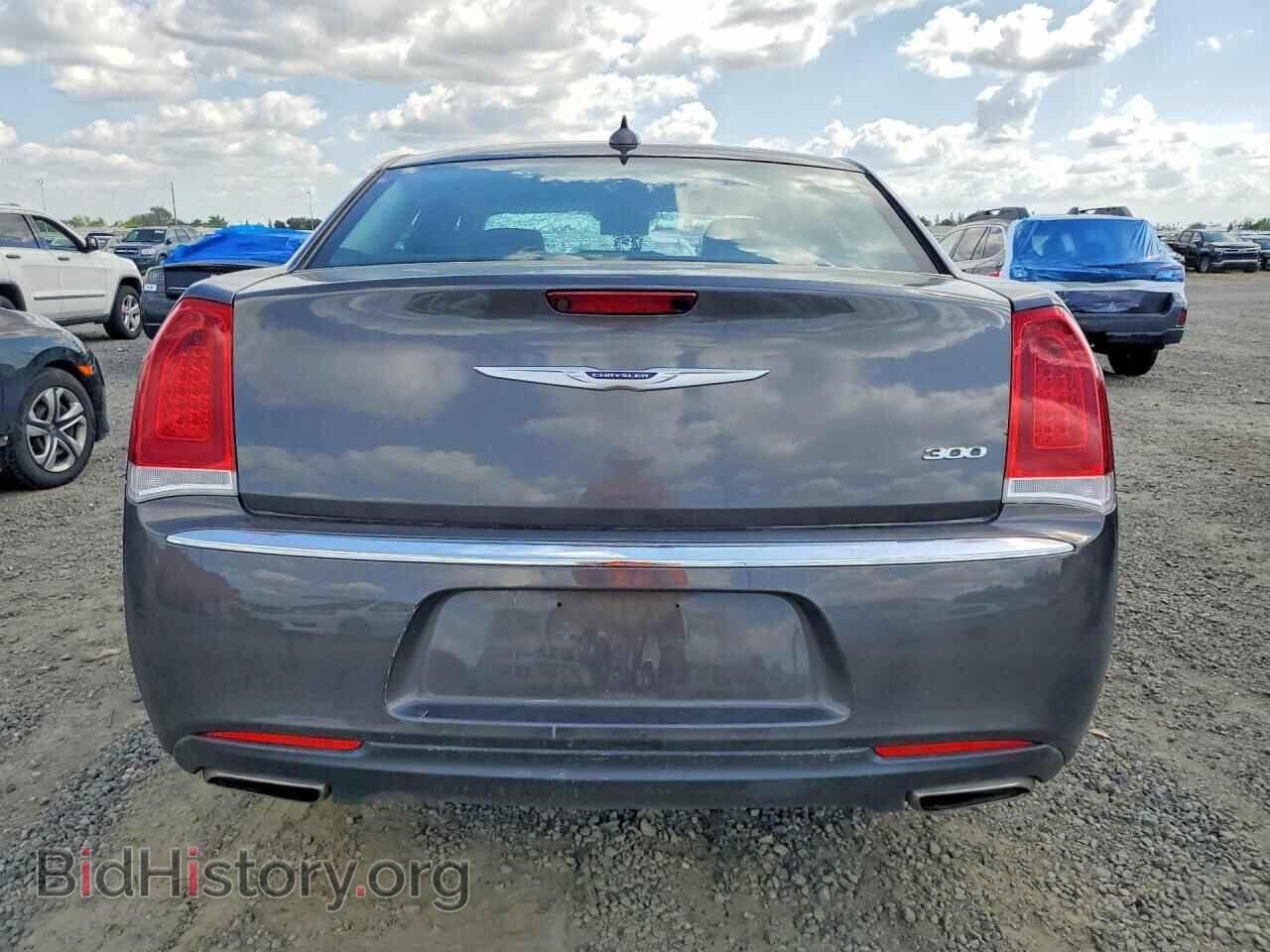 2019 CHRYSLER 300 - VIN: 2C3CCAEG3KH693522 - Фото 6