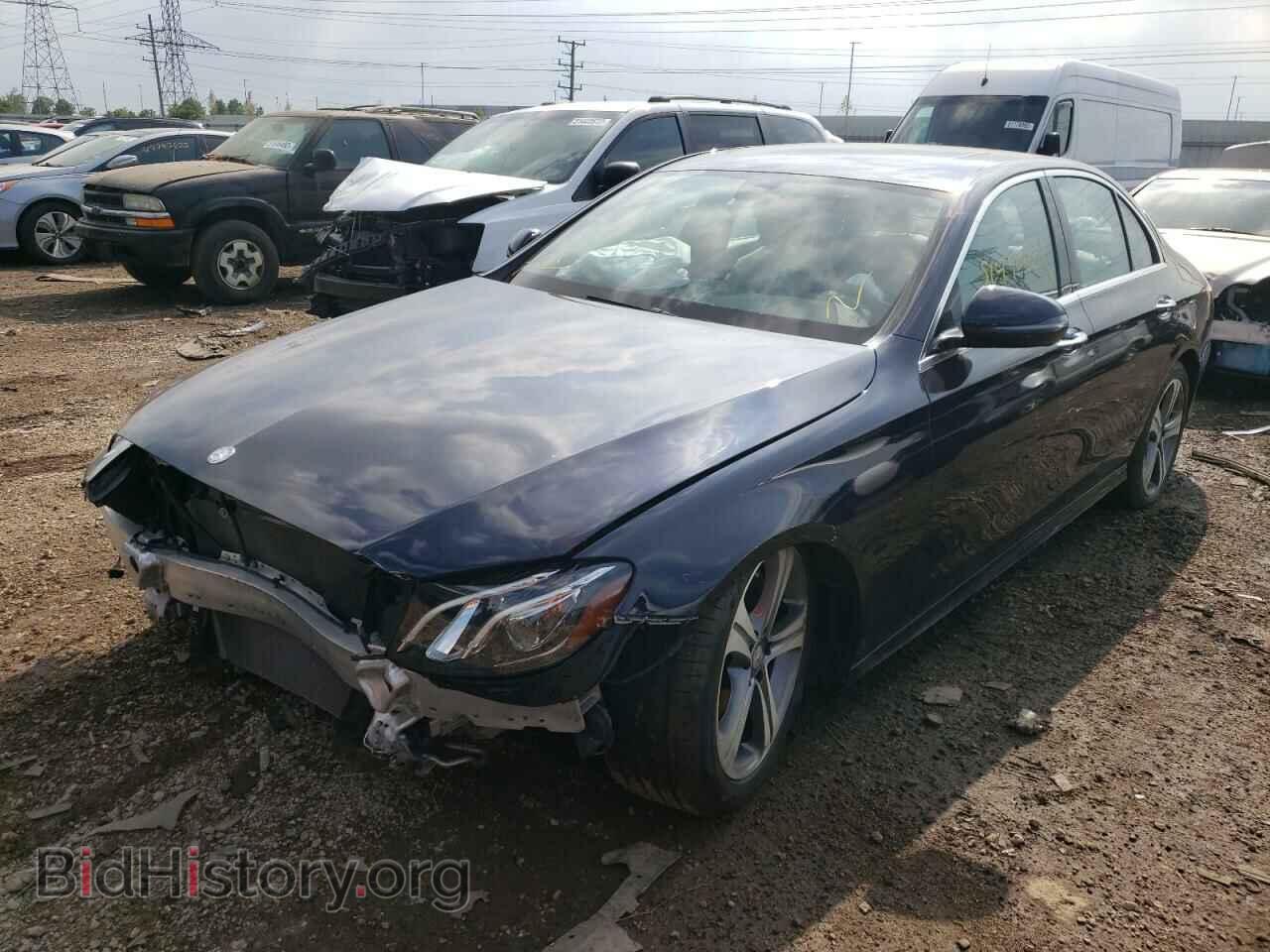 2017 MERCEDES-BENZ E-CLASS - VIN: WDDZF4KB5HA071153 - Фото 2