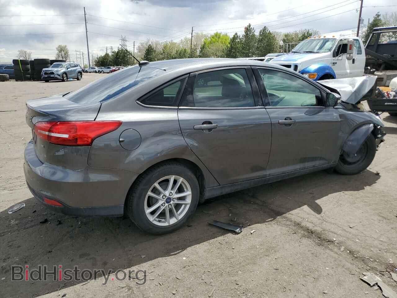 2017 FORD FOCUS - VIN: 1FADP3F2XHL263233 - Фото 3
