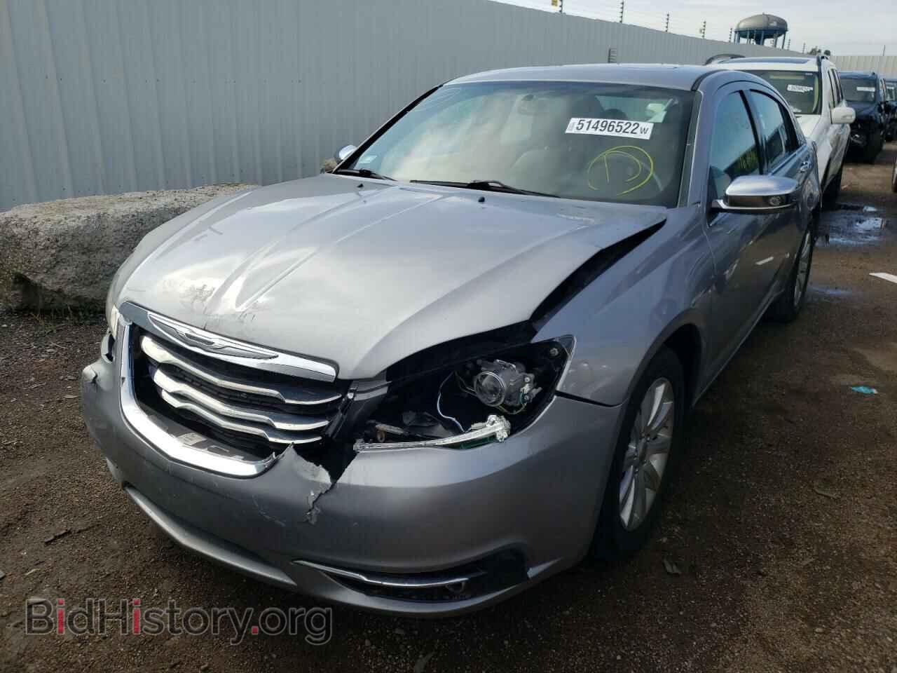 2013 CHRYSLER 200 - VIN: 1C3CCBCG2DN650051 - Photo 2