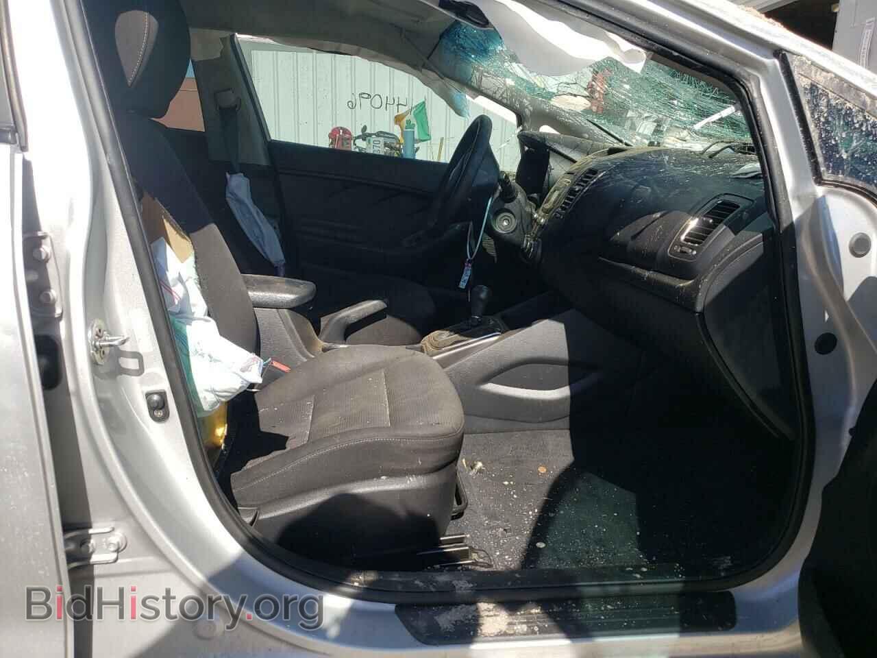 2017 KIA FORTE - VIN: 3KPFK4A76HE062075 - Photo 5
