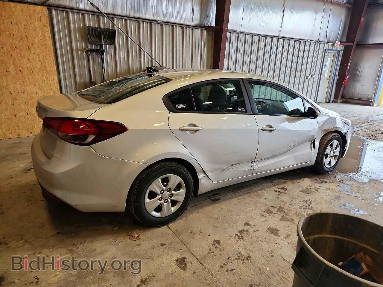 2017 KIA FORTE - VIN: 3KPFK4A72HE037500 - Фото 3