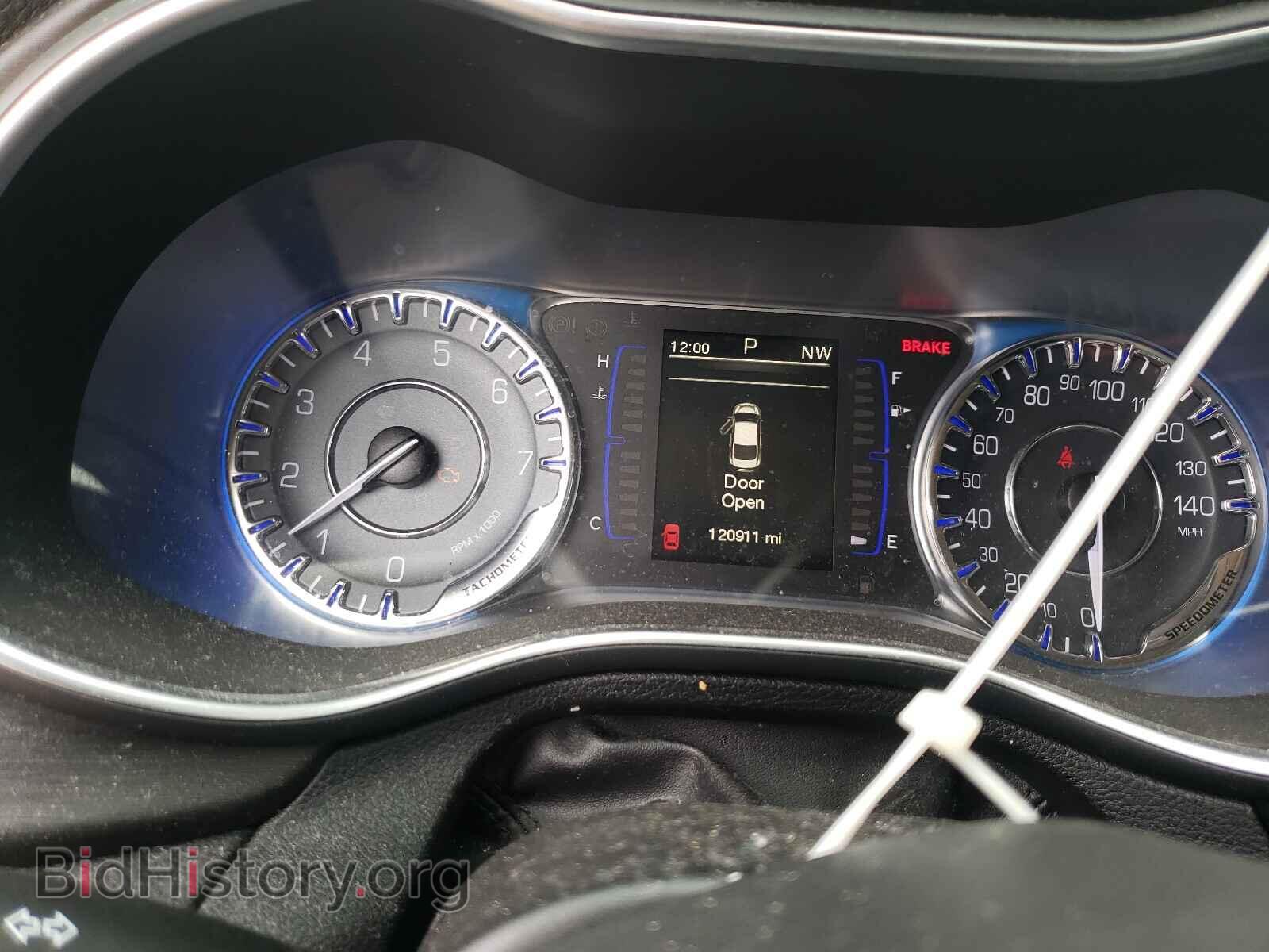2015 CHRYSLER 200 - VIN: 1C3CCCAB8FN608130 - Фото 8
