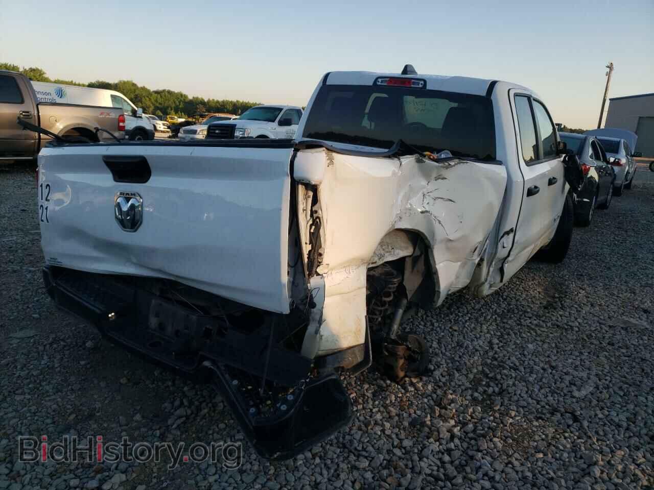 2019 RAM 1500 - VIN: 1C6RRECT1KN705208 - Фото 4