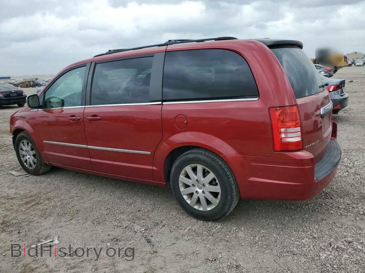 2010 CHRYSLER MINIVAN - VIN: 2A4RR5D10AR128866 - Фото 2
