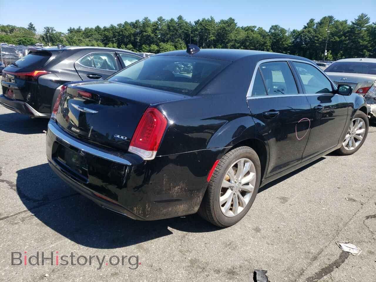 2016 CHRYSLER 300 - VIN: 2C3CCARG4GH128679 - Фото 4