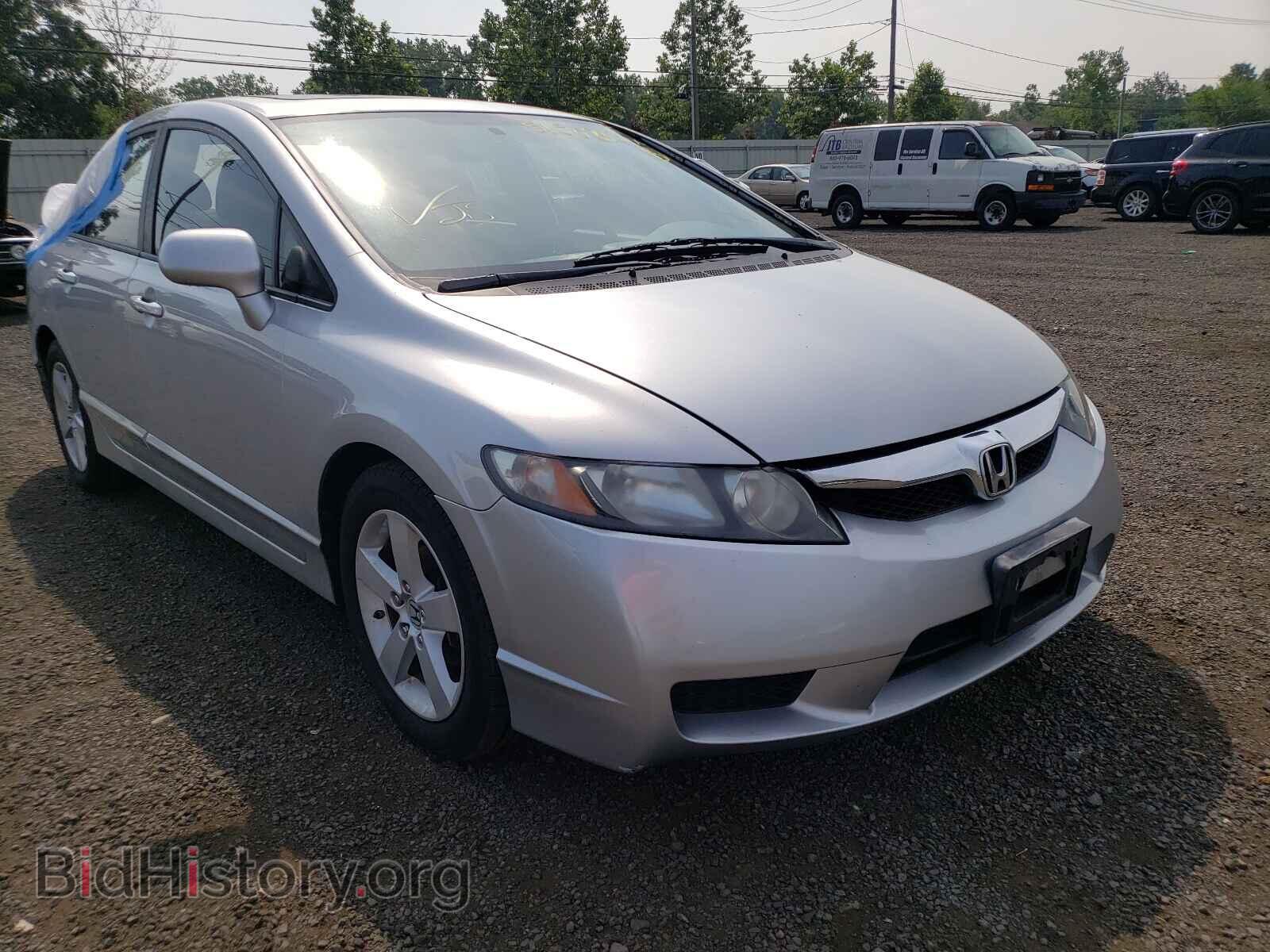 Photo 19XFA1F89BE027234 - HONDA CIVIC 2011