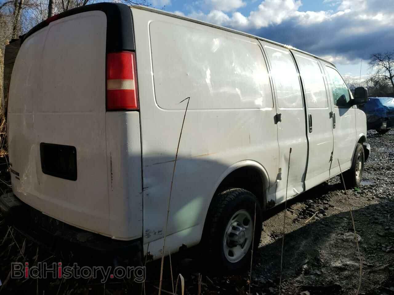 2011 CHEVROLET EXPRESS - VIN: 1GCWGFCA3B1143776 - Фото 3