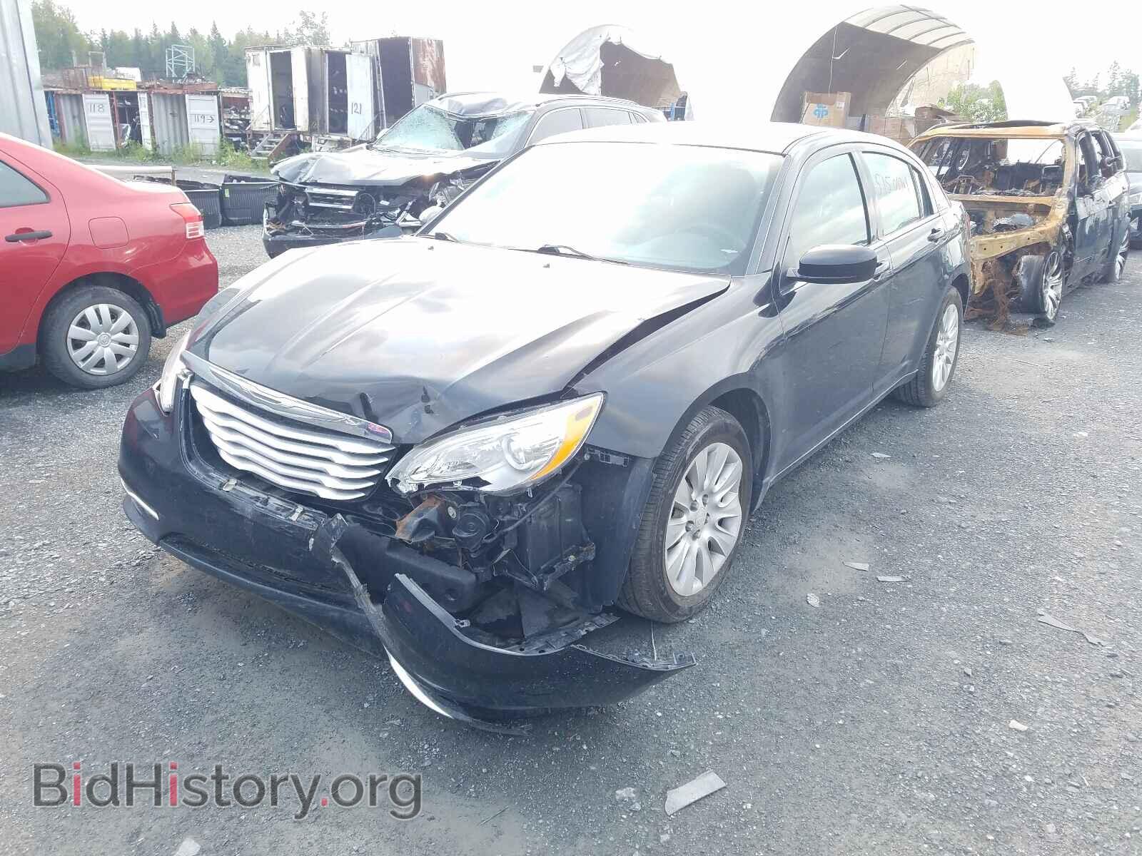 2014 CHRYSLER 200 - VIN: 1C3CCBAB2EN229651 - Фото 2