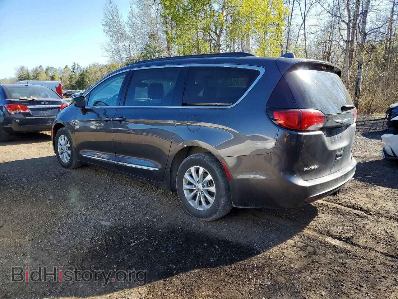 2017 CHRYSLER PACIFICA - VIN: 2C4RC1BG8HR571879 - Photo 2