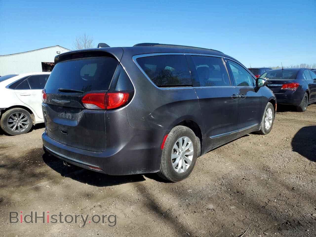 2017 CHRYSLER PACIFICA - VIN: 2C4RC1BG8HR571879 - Photo 3