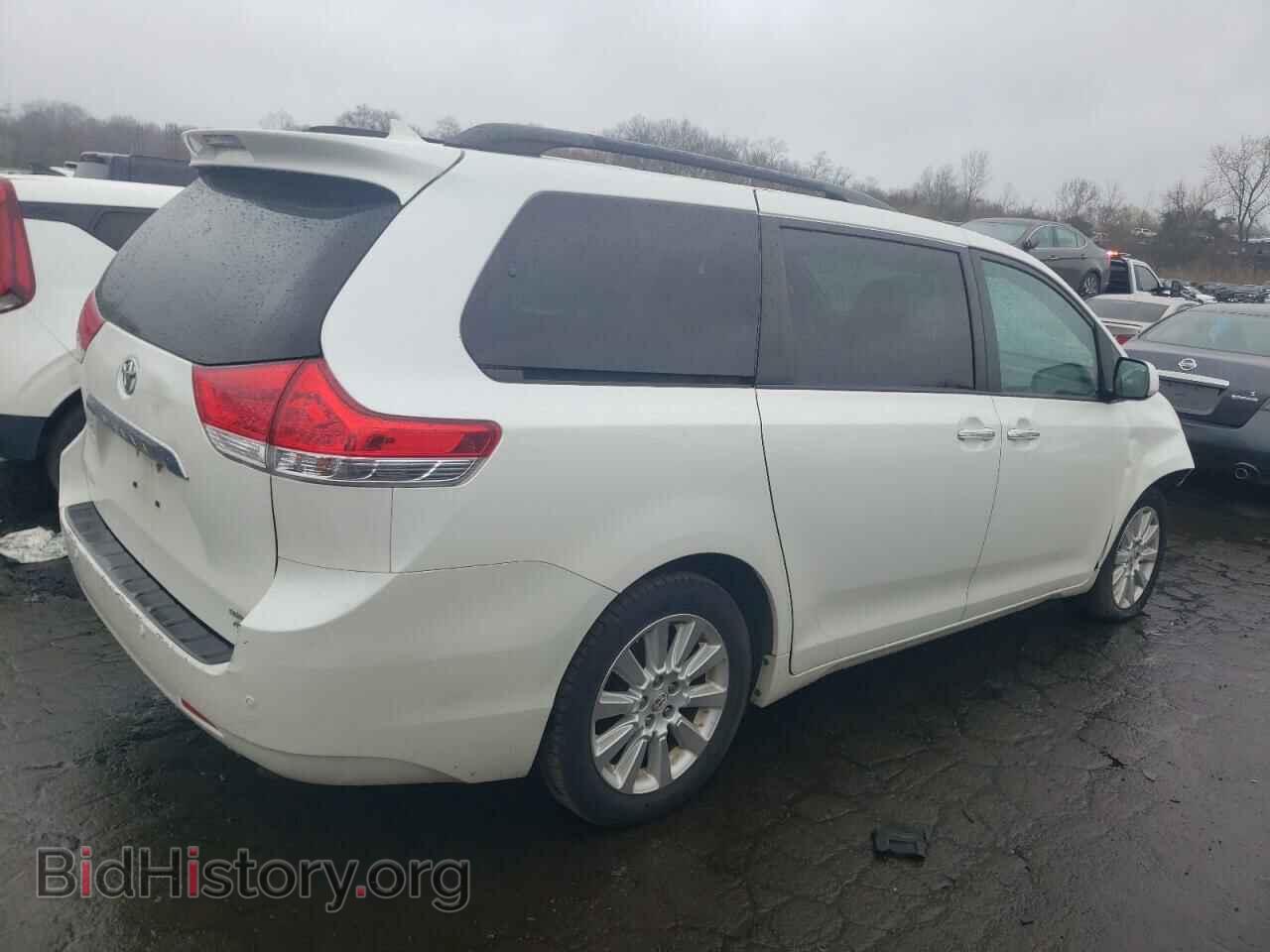 2011 TOYOTA All Models - VIN: 5TDDK3DC8BS028341 - Фото 3
