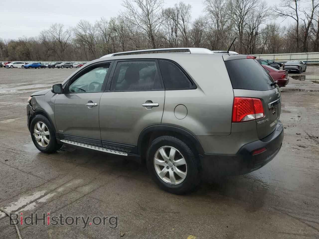 2013 KIA SORENTO - VIN: 5XYKTDA25DG362378 - Фото 2