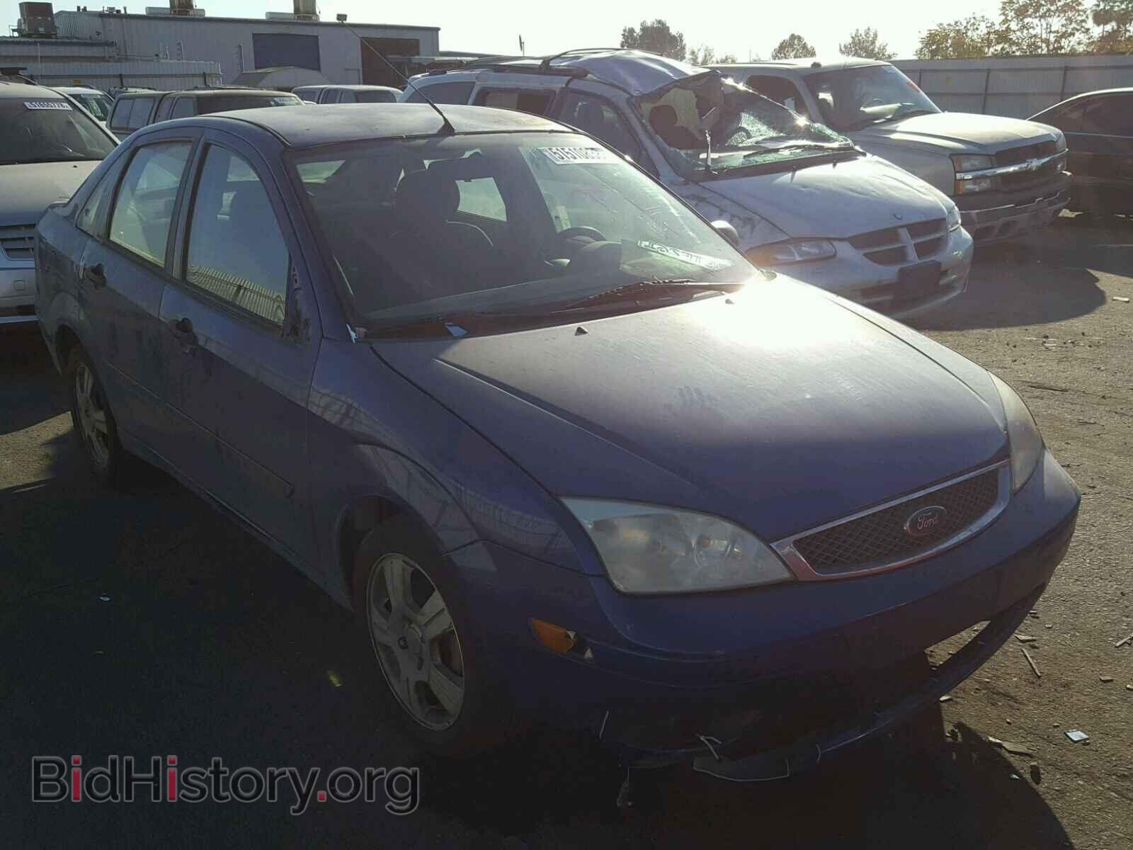 Фотография 1FAFP34N55W138429 - FORD FOCUS 2005