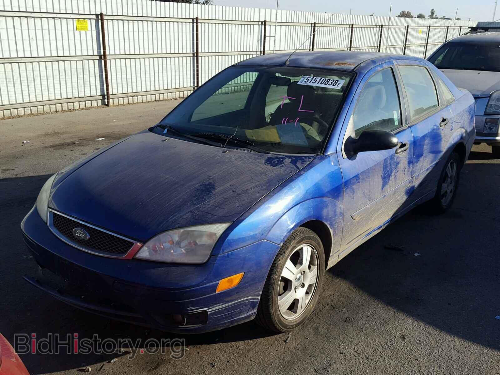 2005 FORD FOCUS - VIN: 1FAFP34N55W138429 - Фото 2