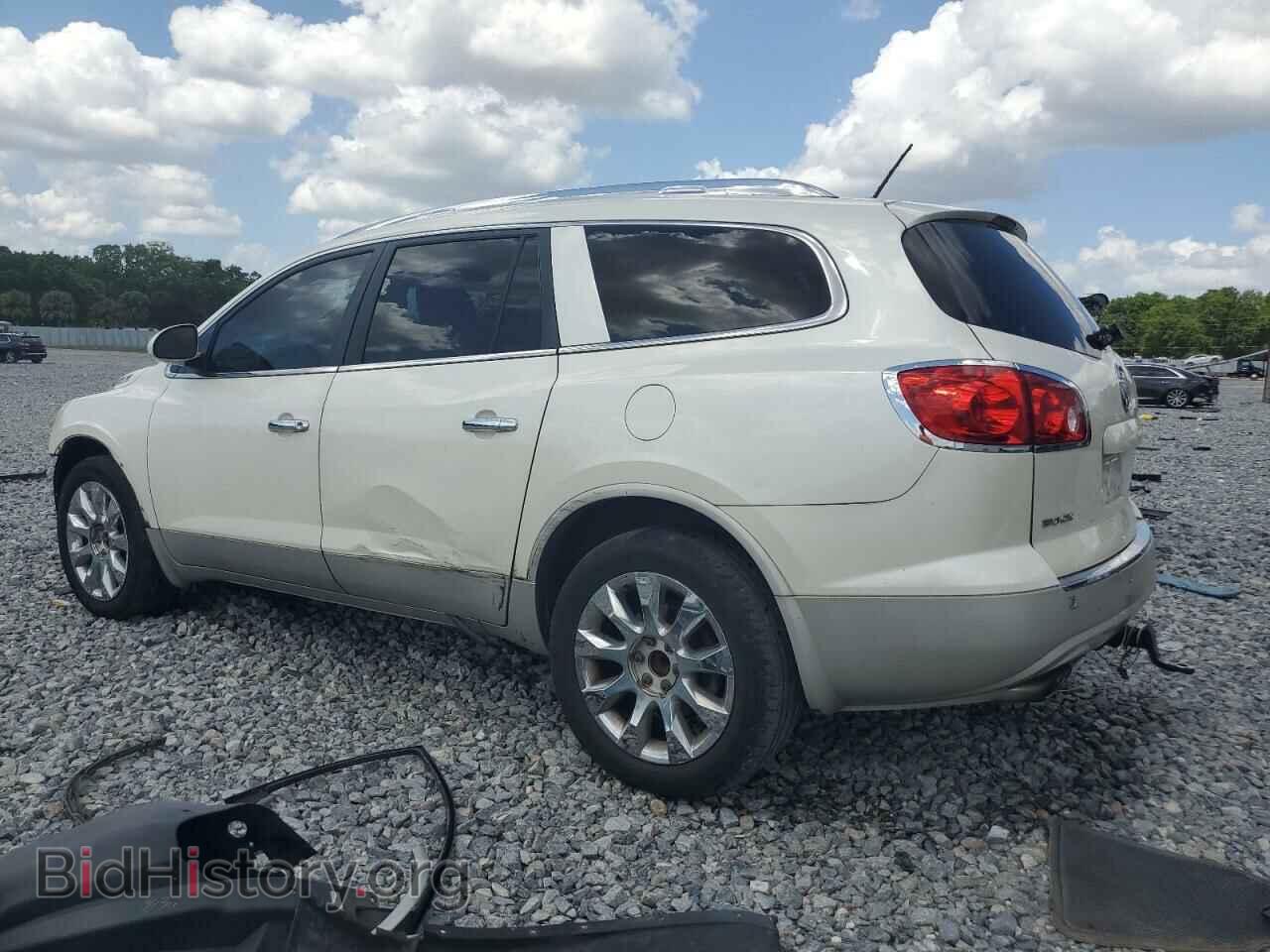 2011 BUICK ENCLAVE - VIN: 5GAKRCED2BJ345427 - Фото 2